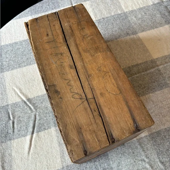 Antique Wooden Crate - Picture 6 of 9